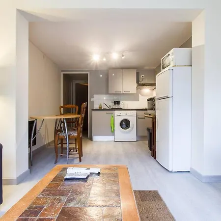 T2 Au Coeur De Blagnac- Proche De Tout- Check In 24-24, Parking Apartment *